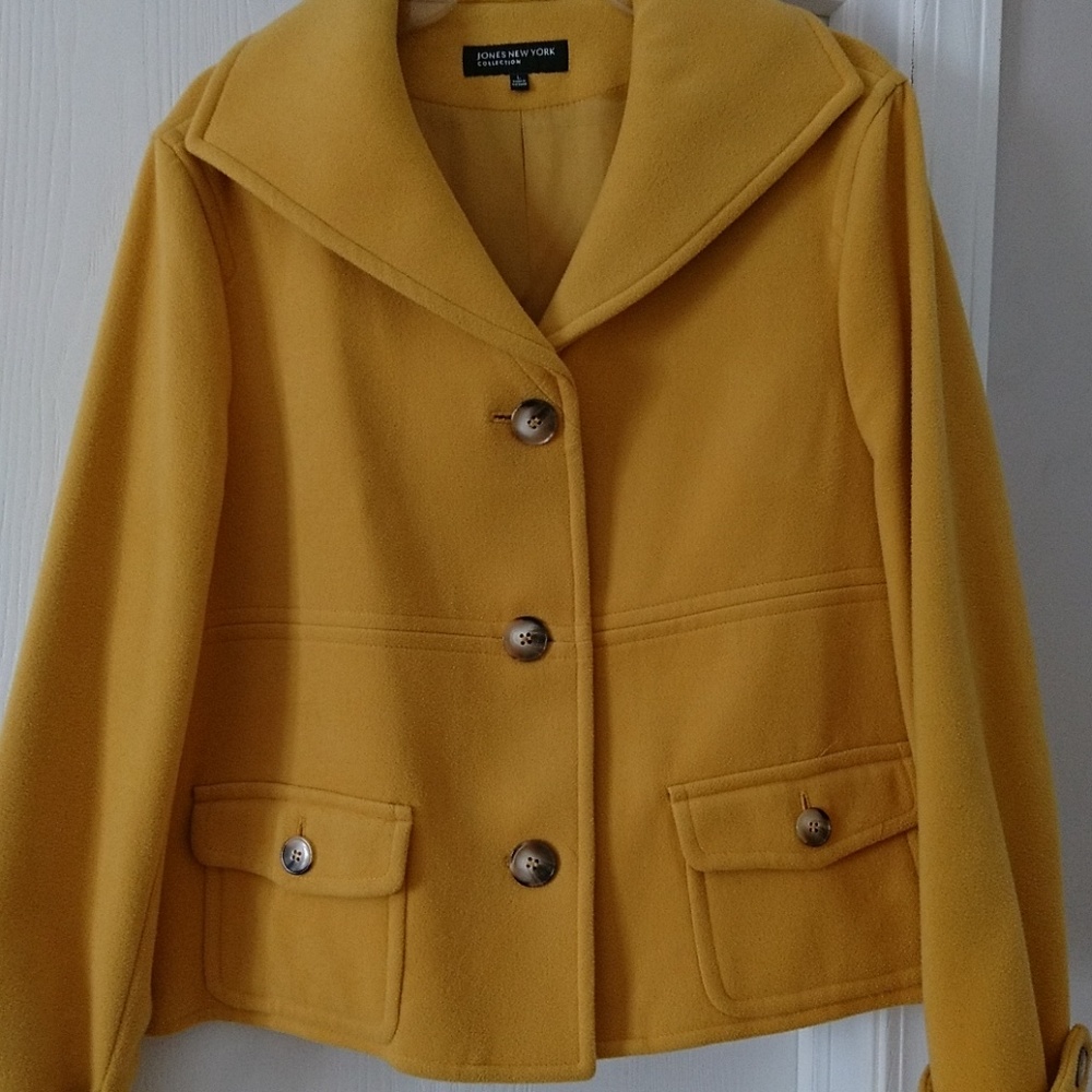 Beautiful spring/fall jacket